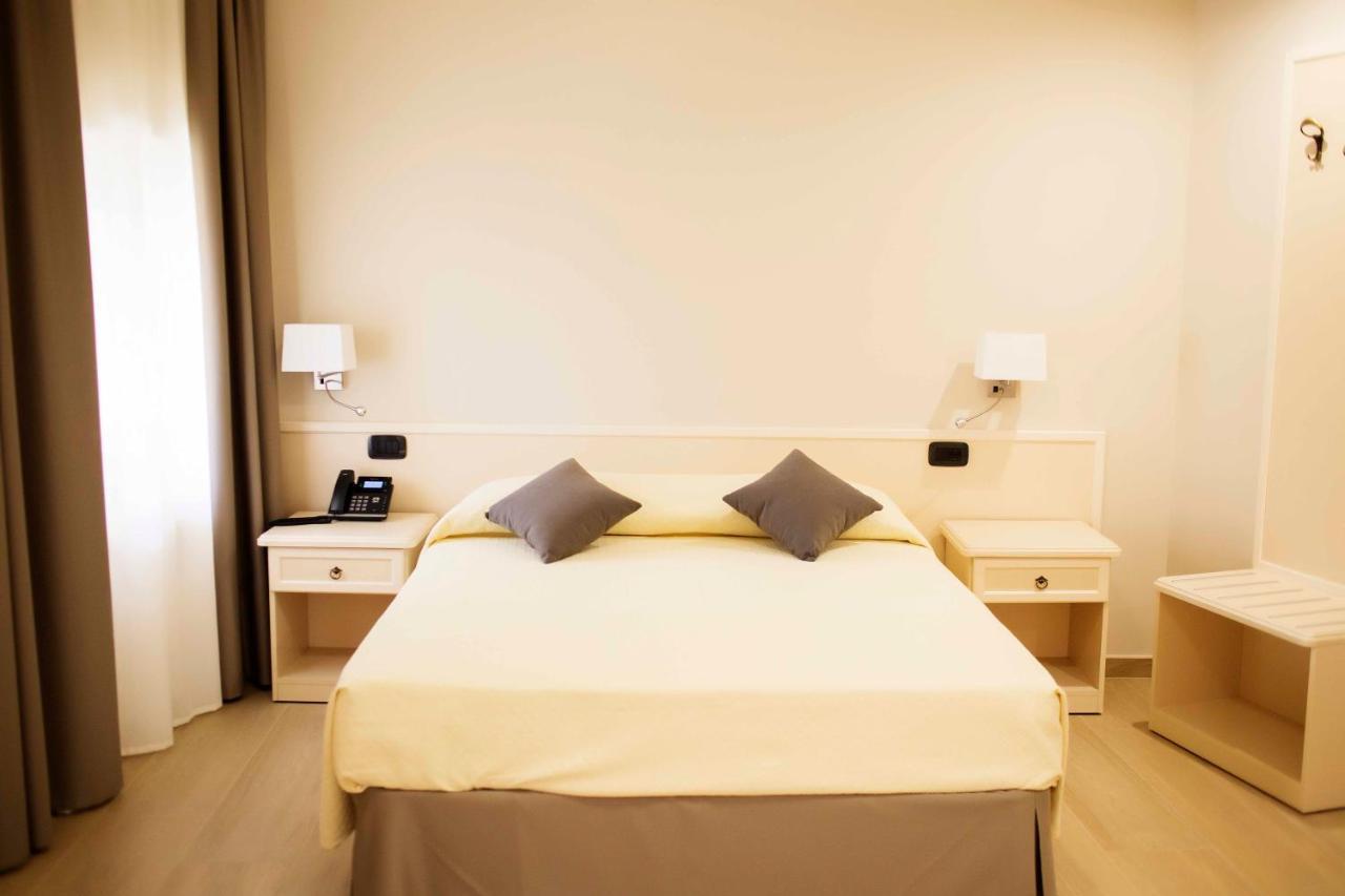 Hotel Palazzo Salerno Roggiano Gravina Extérieur photo