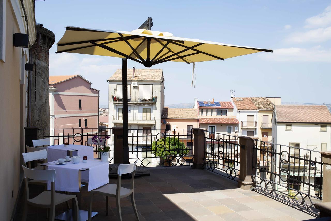 Hotel Palazzo Salerno Roggiano Gravina Extérieur photo